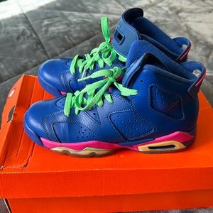 Air Jordan 6 Retro kids size 5.5Y